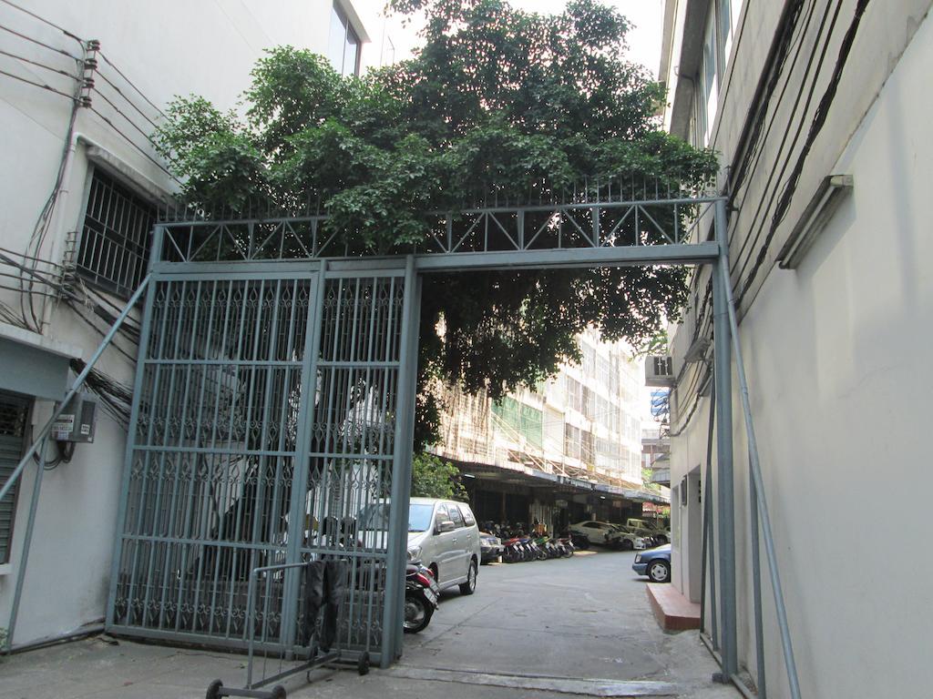Lee House Inn Bangkok Esterno foto